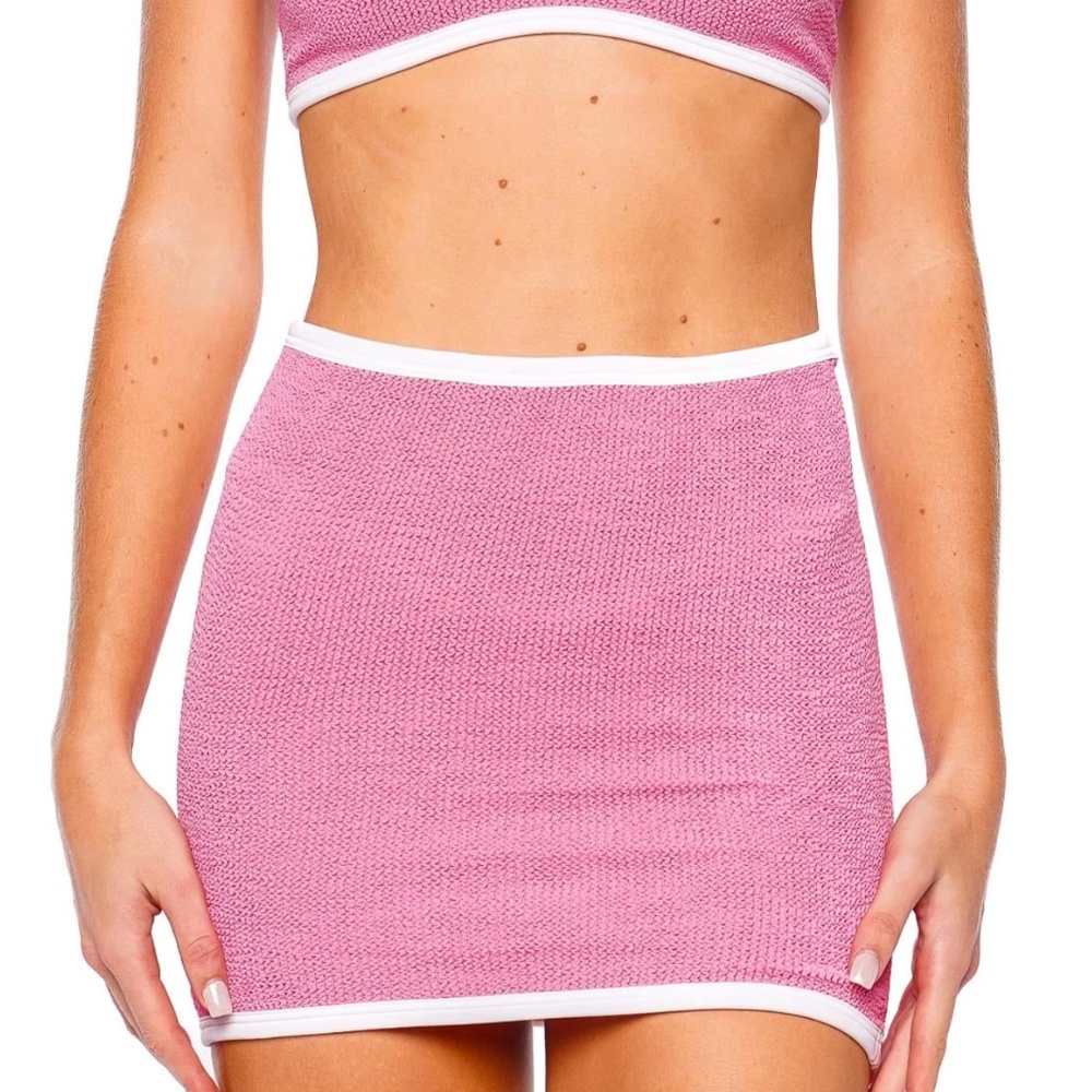 NWT Hunza G Devyn Mini Skirt/ Tube Top 2in1 in Candy Pink- One Size Fits Most!! - Picture 5 of 6
